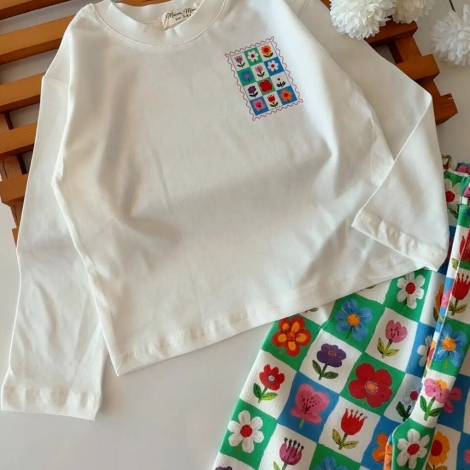 Çiçek Baskılı Gabardin Pantolonlu Takım