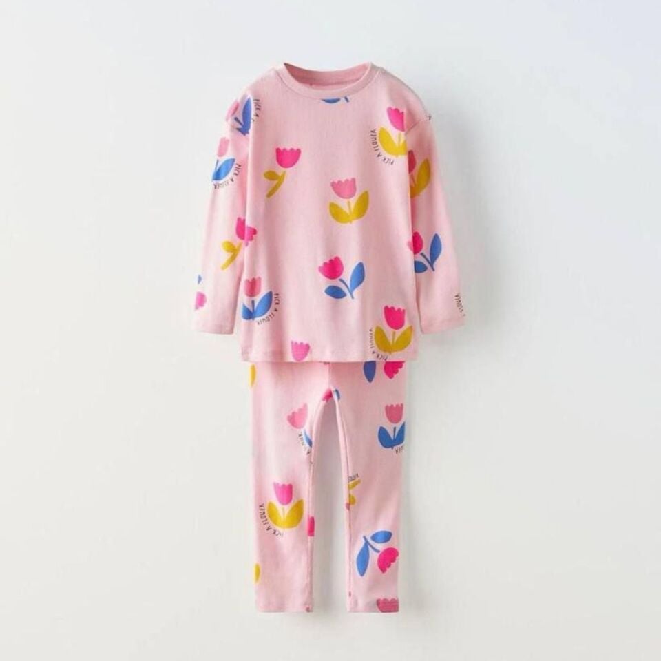 Çiçek Desen Pijama Takımı