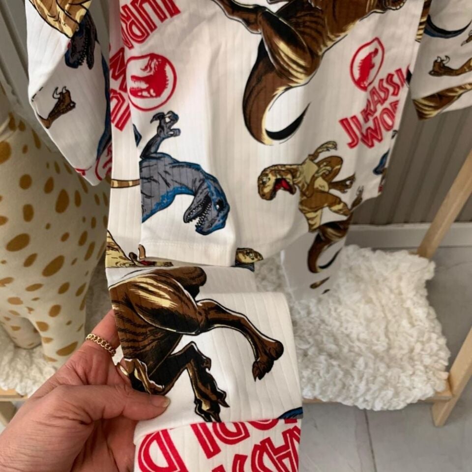 Jurassic World Pijama Takımı