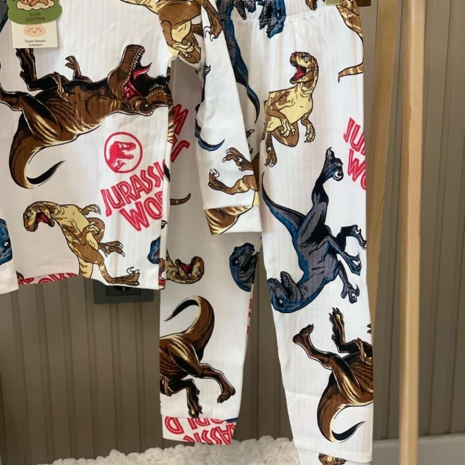 Jurassic World Pijama Takımı
