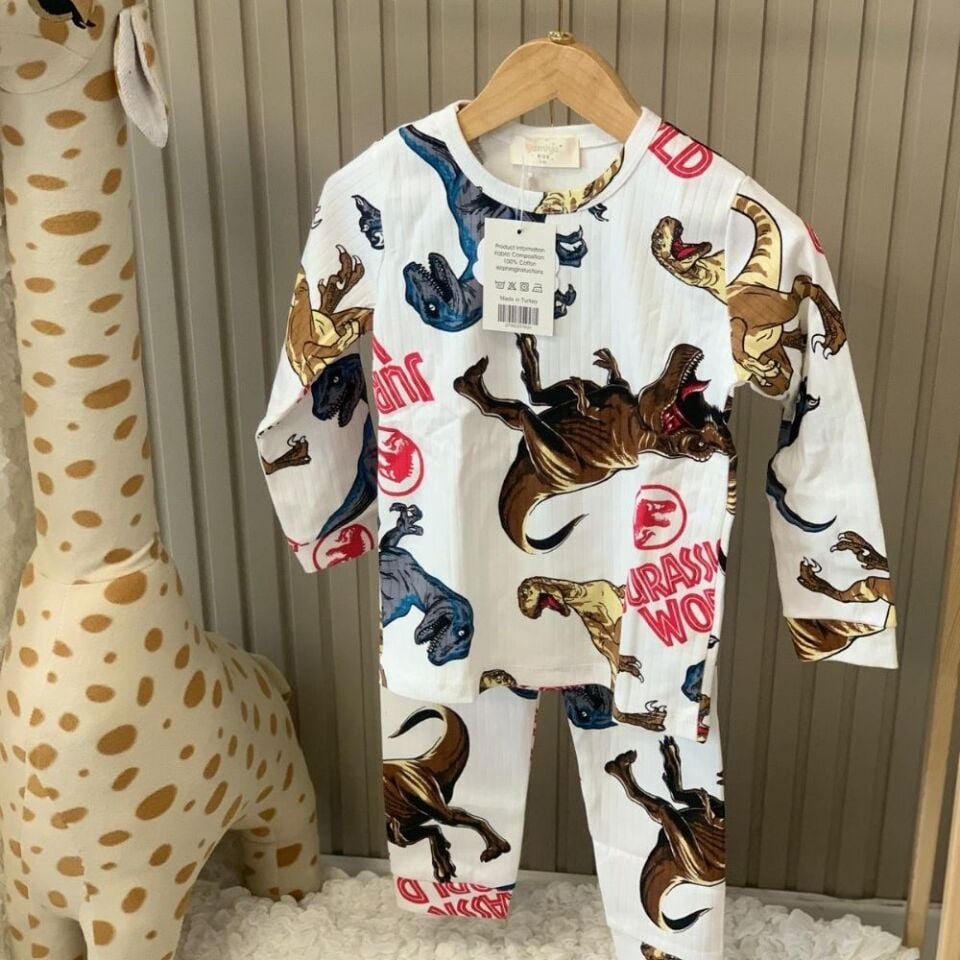 Jurassic World Pijama Takımı