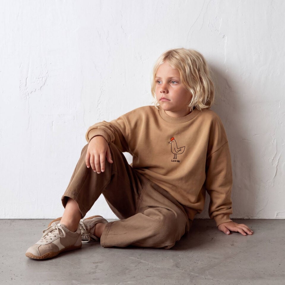 Tavuk Nakışlı Kahverengi Sweatshirt