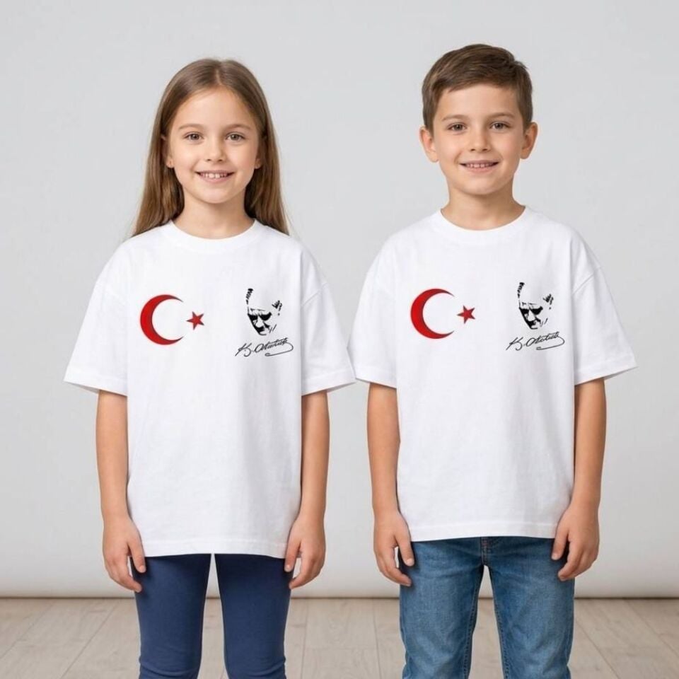 Atatürk ve Ayyıldız Baskılı T-Shirt (Beyaz)